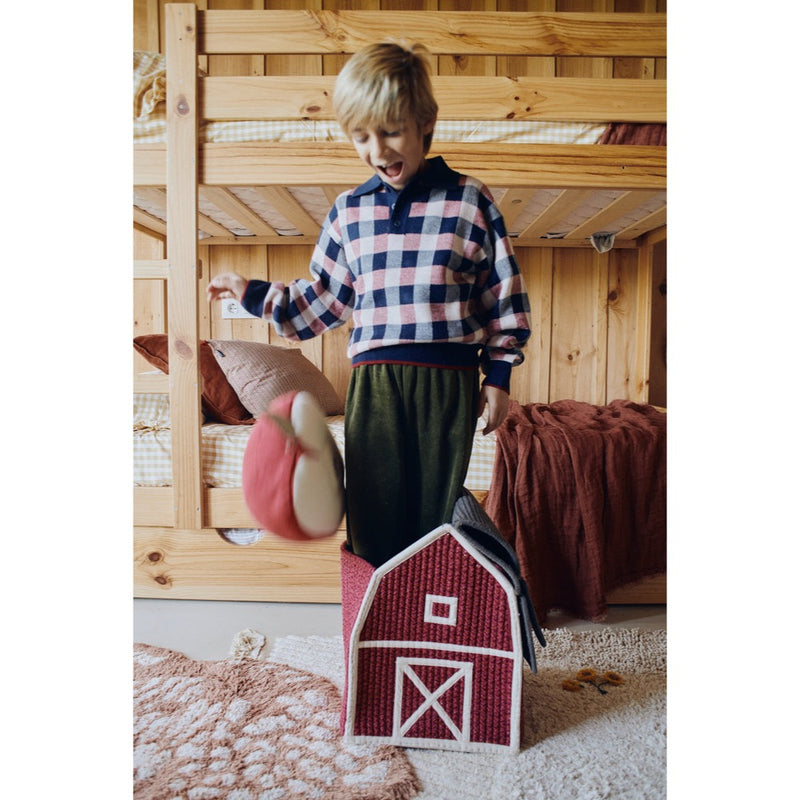 play basket farm barn white red 